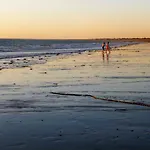 Les Pieds Dans L'eau Apartment