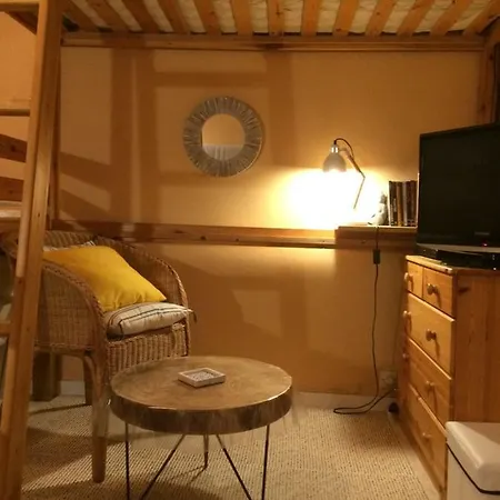 Les Pieds Dans L'eau *