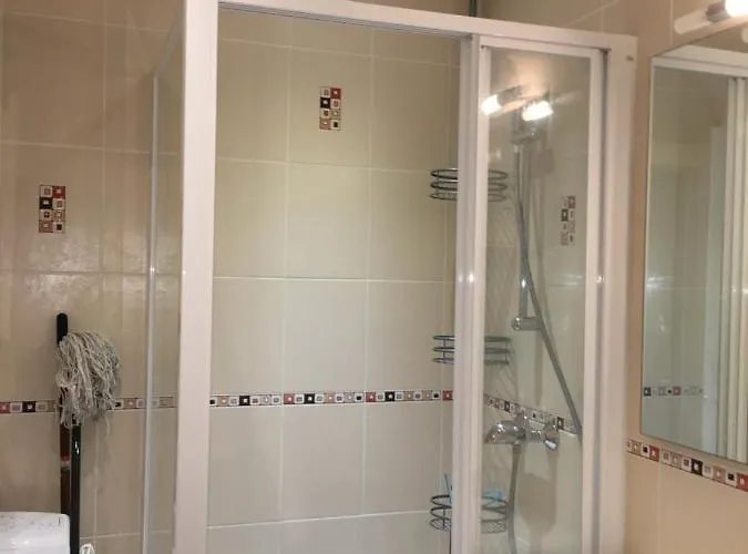 Les Pieds Dans L'eau Apartment