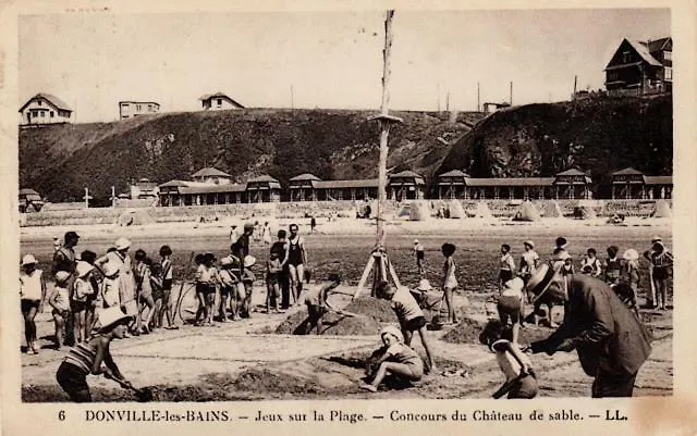 Les Pieds Dans L'eau