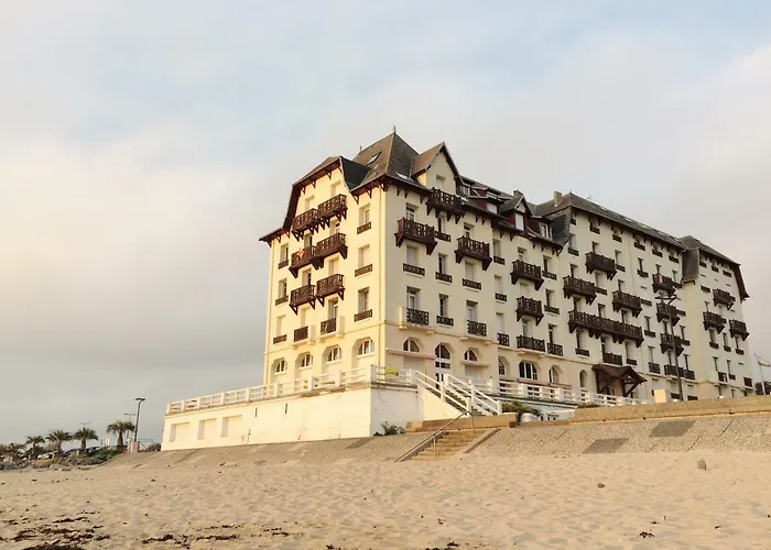 Les Pieds Dans L'eau * Donville-les-Bains