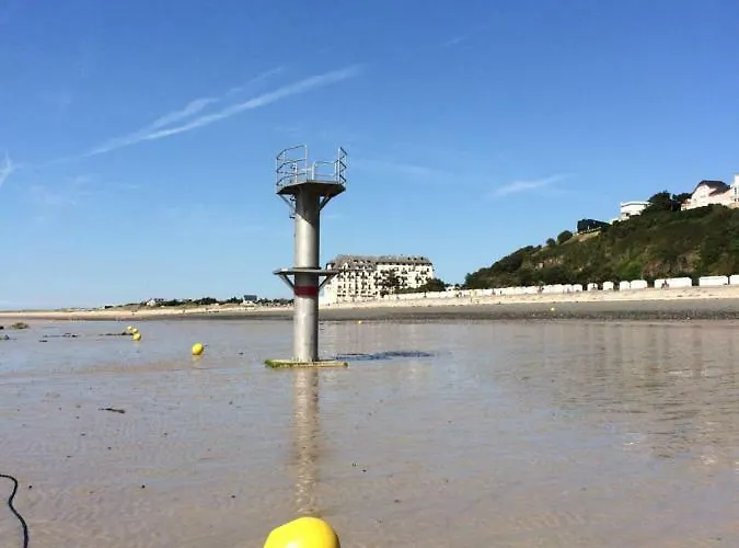 Les Pieds Dans L'eau Apartment Donville-les-Bains